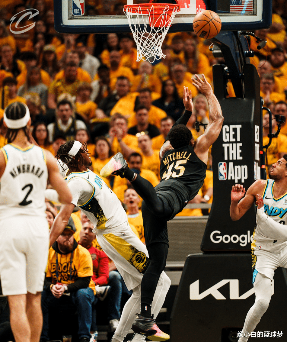 雷竞技官网入口 -包含赛后克里夫兰骑士备战NBA季后赛，强势反弹细节曝光，底气十足，细节决定成败的词条