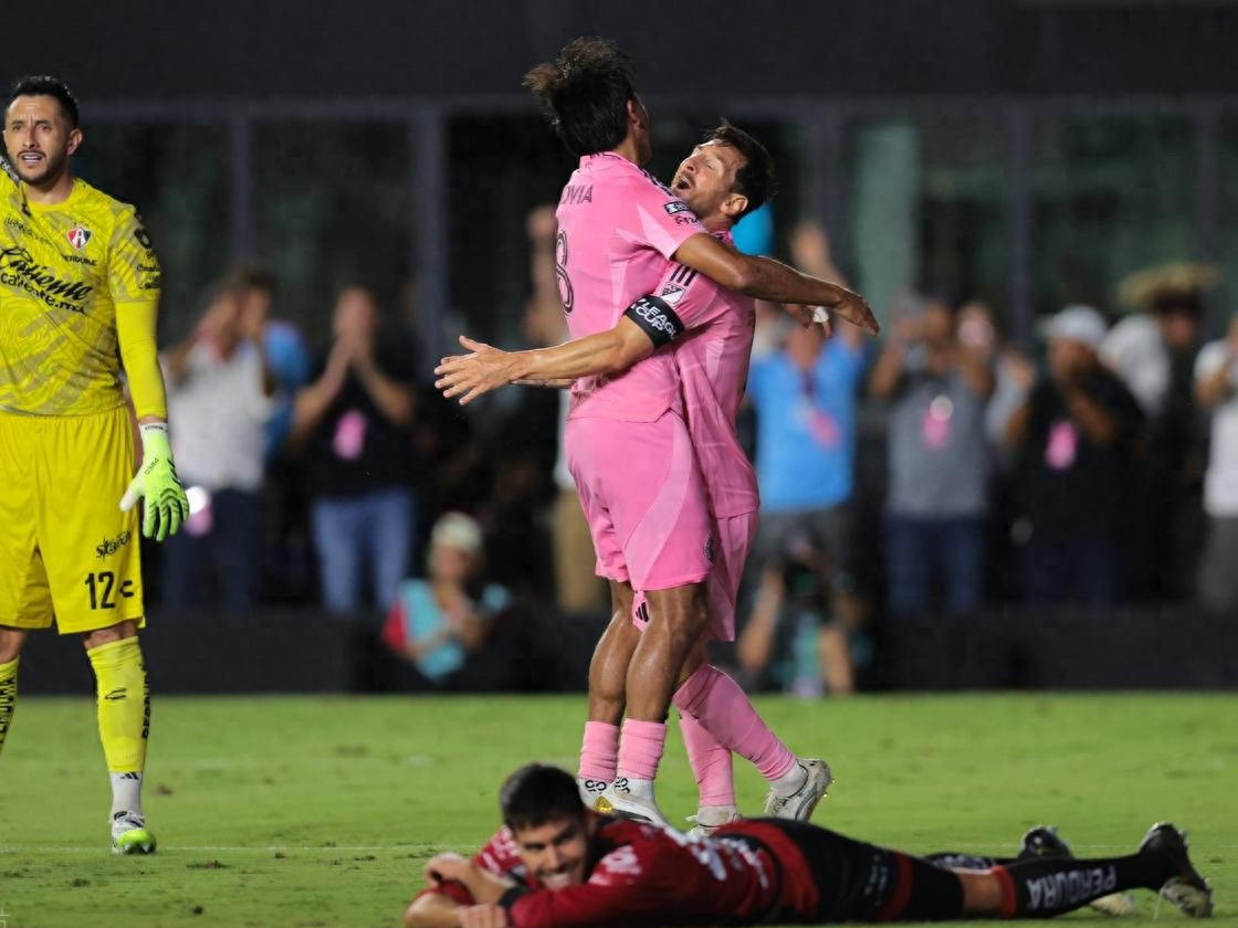 雷竞技网页版 -欧超杯加时末段走向成谜；迈阿密热火队长鼓劲；质疑声仍在；控场能力受关注(外国人空翻牛人合集)