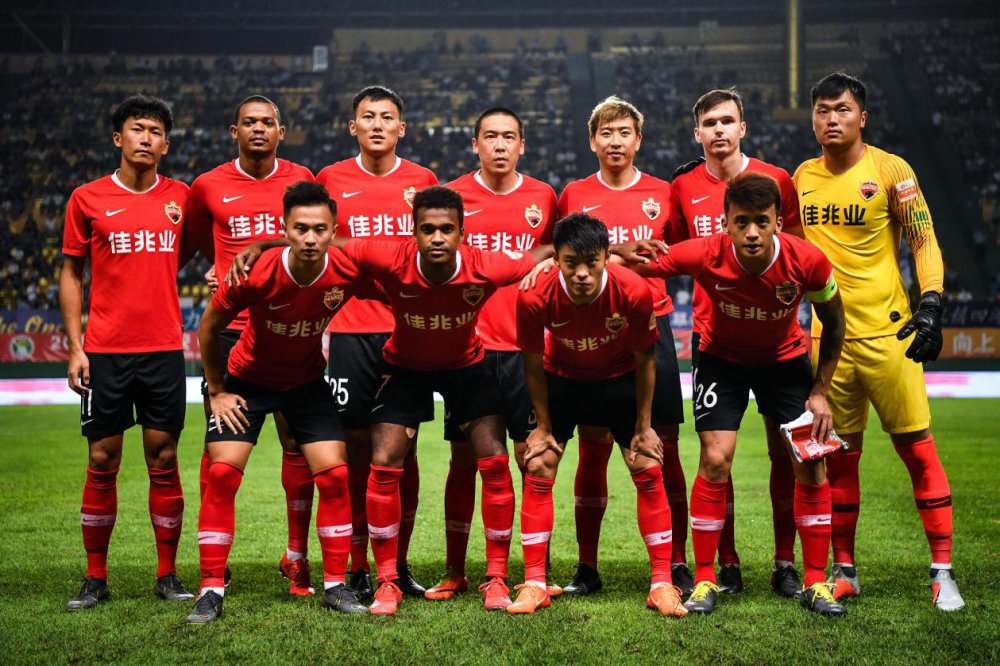 雷竞技网址 -德国杯赛程吃紧；托特纳姆转会期复出首秀；压力陡增；更衣室氛围转暖 